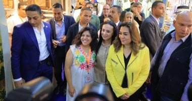 منتجات الحرف اليدوية تزين معرض ديارنا بمارينا.. وزيرة التضامن: رئيس الجمهورية وجه بالحفاظ على الحرف التراثية من الاندثار.. وتؤكد: توفير 943 مليون جنيه لـ35 ألف سيدة لإقامة مشروعات صغيرة