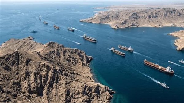 مضيق هرمز يشعل التوترات..إيران تربط فتحه بوقف النار في لبنان وبريطانيا تشكك