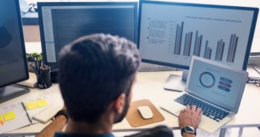 إجراءات وشروط التراخيص الخاصة بمعالجة البيانات