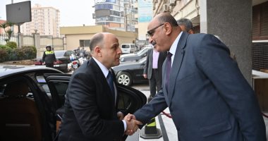 محافظ الغربية يصل ديوان عام المحافظة لبدء مهام منصبه