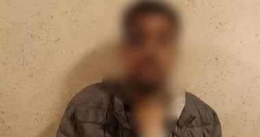 النيابة تتسلم التقرير النفسي المبدئى للمتهم بوضع علم الكيان على سيارته