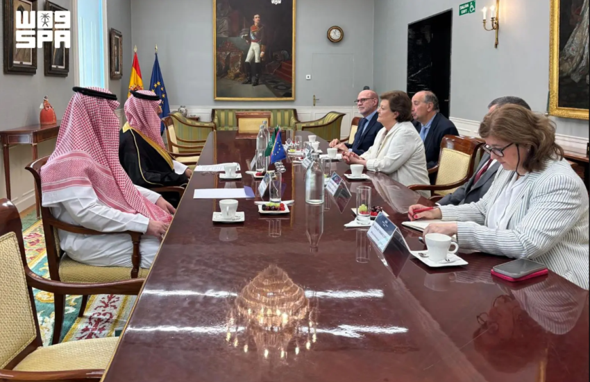 العنقري ورئيسة محكمة الحسابات في إسبانيا يبحثان تعزيز التعاون في مجالات المراجعة المالية ومراجعة الأداء