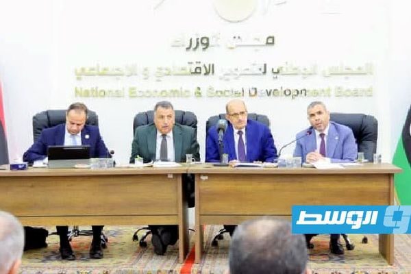 مناقشة اللمسات النهائية لإطلاق مشروع إعادة هيكلة التعليم