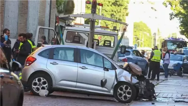 حادث دهس مروع في إيطاليا يخلف 8 إصابات والجاني من أصول مغربية (فيديو)