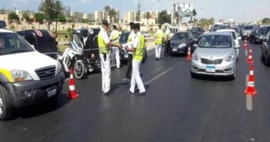 رادار المرور يلتقط 1097 سيارة تسير بسرعات جنونية فى 24 ساعة