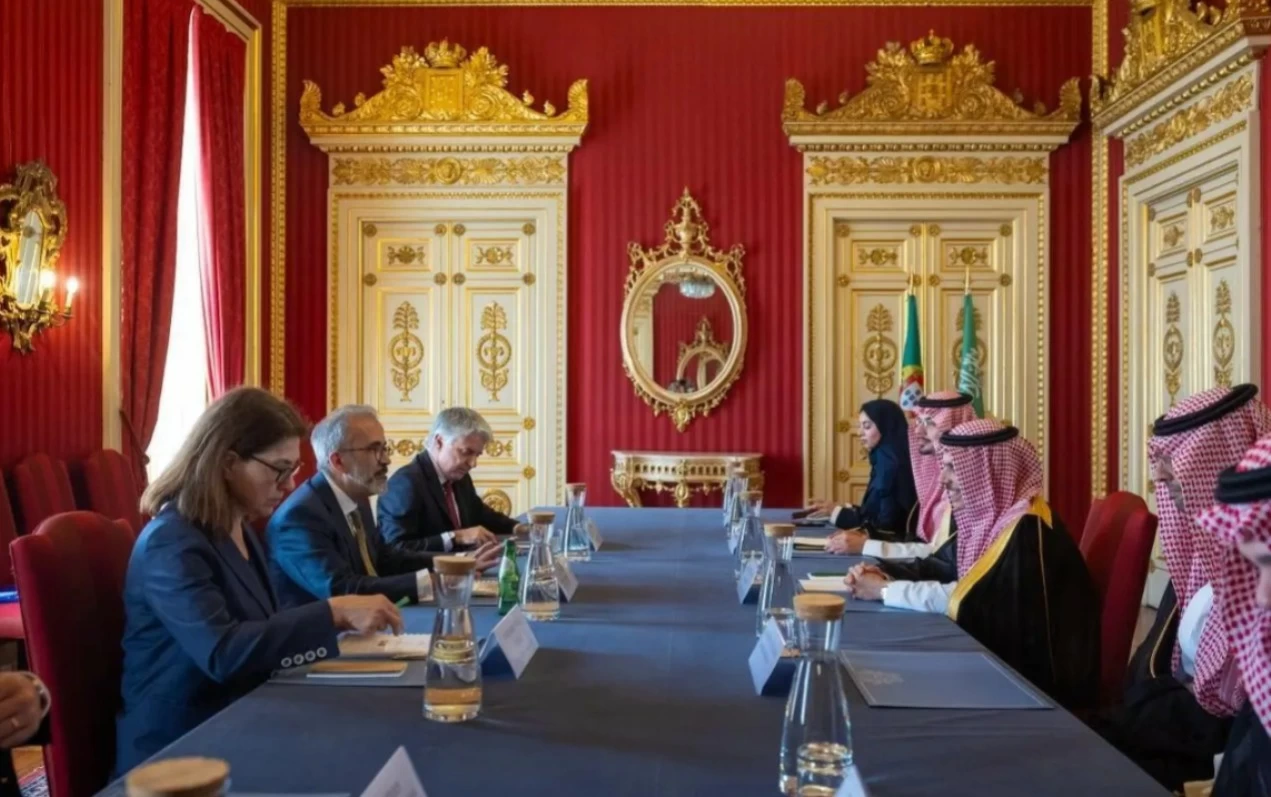 وزير الخارجية يعقد جلسة مباحثات مع نظيره البرتغالي