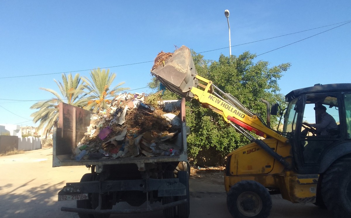 صفاقس : حصيلة تدخلات النظافة والعناية بالبيئة ببلدية العين - موقع الصحفيين التونسيين بصفاقس