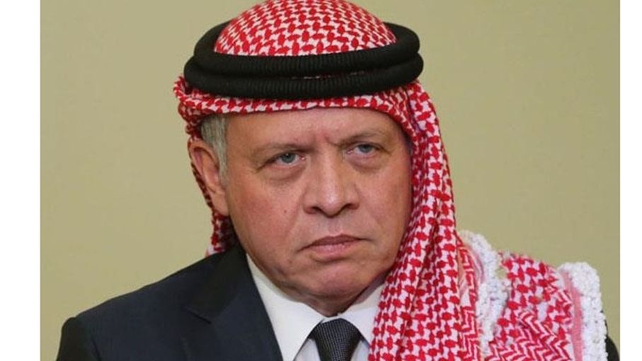 الملك يتلقى اتصالا هاتفيا من ولي العهد السعودي لبحث التطورات الدائرة في الإقليم
