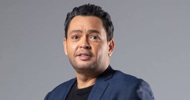 تقلبات منتصف العمر.. أحمد رزق نموذج للرجل المصرى المعاصر فى "اللون الأزرق"