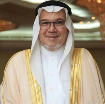 صالح كامل: رجل الأعمال الذي صنع المشاريع وصنع الرجال... إرث من العطاء والقيادة الوطنية