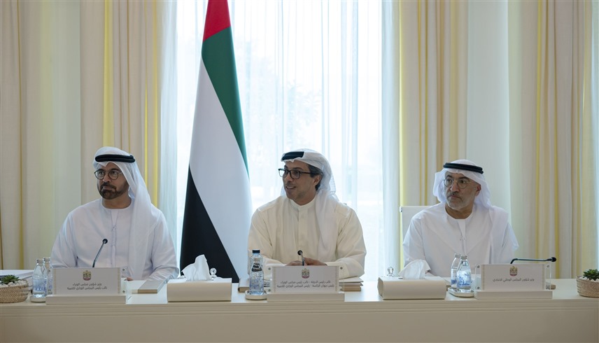 منصور بن زايد: نتائج واضحة ومؤشرات دقيقة تقود تطوير العمل الحكومي في الإمارات