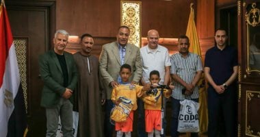 بعد تبرعهما بمدخراتهما للنادي.. الإسماعيلي يكرم طفلين من عشاق الدراويش
