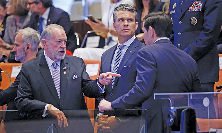 غضب عربي وإسلامي بعد تأييد هاكابي امتداد إسرائيل من «النيل إلى الفرات»