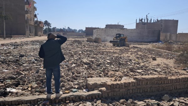 إزالة 40 حالة تعدٍ على الأراضي الزراعية بمنطقة شارع 16في قنا