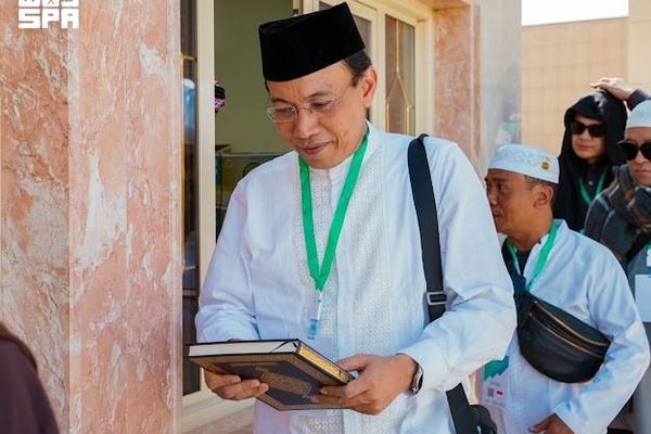 ضيوف خادم الحرمين للحج والعمرة والزيارة يزورون مجمع الملك فهد لطباعة المصحف الشريف بالمدينة المنورة