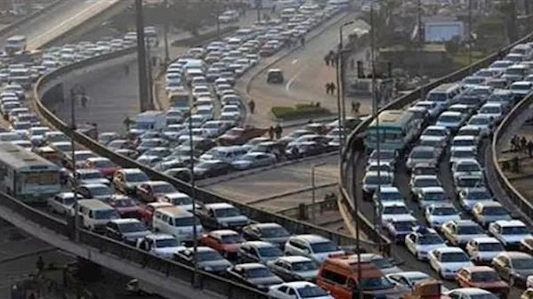 كثافات متوسطة وسيولة على المحاور الحيوية بالقاهرة الكبرى