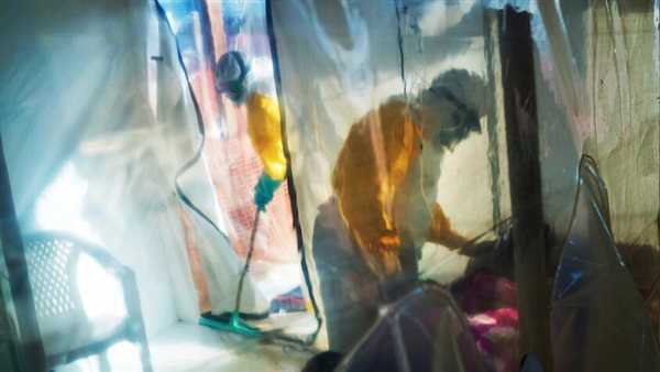 فتاكة ولا علاج لها، سلالة نادرة من فيروس إيبولا تنتشر في دولة أفريقية وتقتل العشرات
