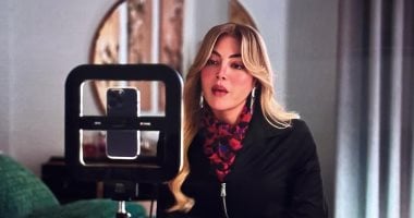 مسلسل توابع الحلقة 12.. شهيرة تعلن طلاقها من طارق فى لايف على السوشيال ميديا