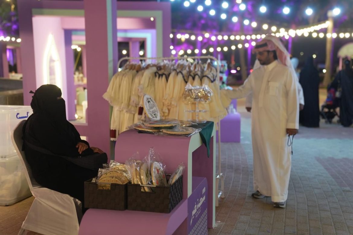 “بسطة خير” تختتم فعالياتها في الشرقية بأكثر من 80 ألف زائر لدعم 320 بائعًا جائلًا
