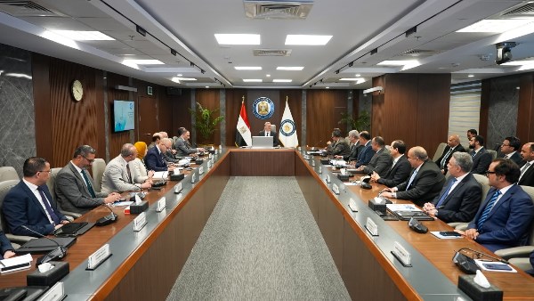 وزير البترول يتابع مع شركات الخدمات العالمية تطوير تكنولوجيا حفر الآبار لزيادة الإنتاج