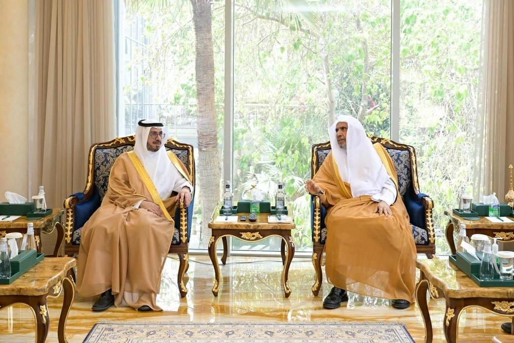 مجمع الملك سلمان العالمي يوقّع مذكرة تفاهم مع رابطة العالم الإسلامي