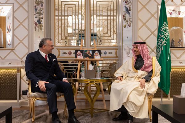 وزير الخارجية يلتقي كبير مستشاري الرئيس الأميركي للشؤون العربية والإفريقية