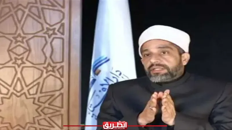 هل تُقبل صلاة مريض ضمور العضلات إذا صلى على حالته؟