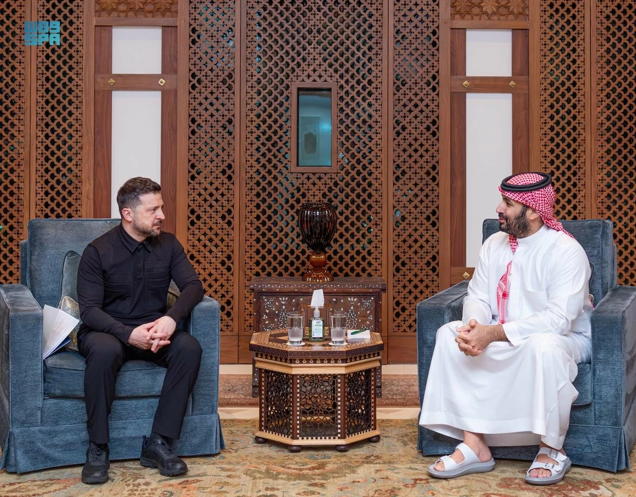 ولي العهد ورئيس أوكرانيا يبحثان تطورات الأوضاع وفي مقدمتها التصعيد العسكري في الشرق الأوسط