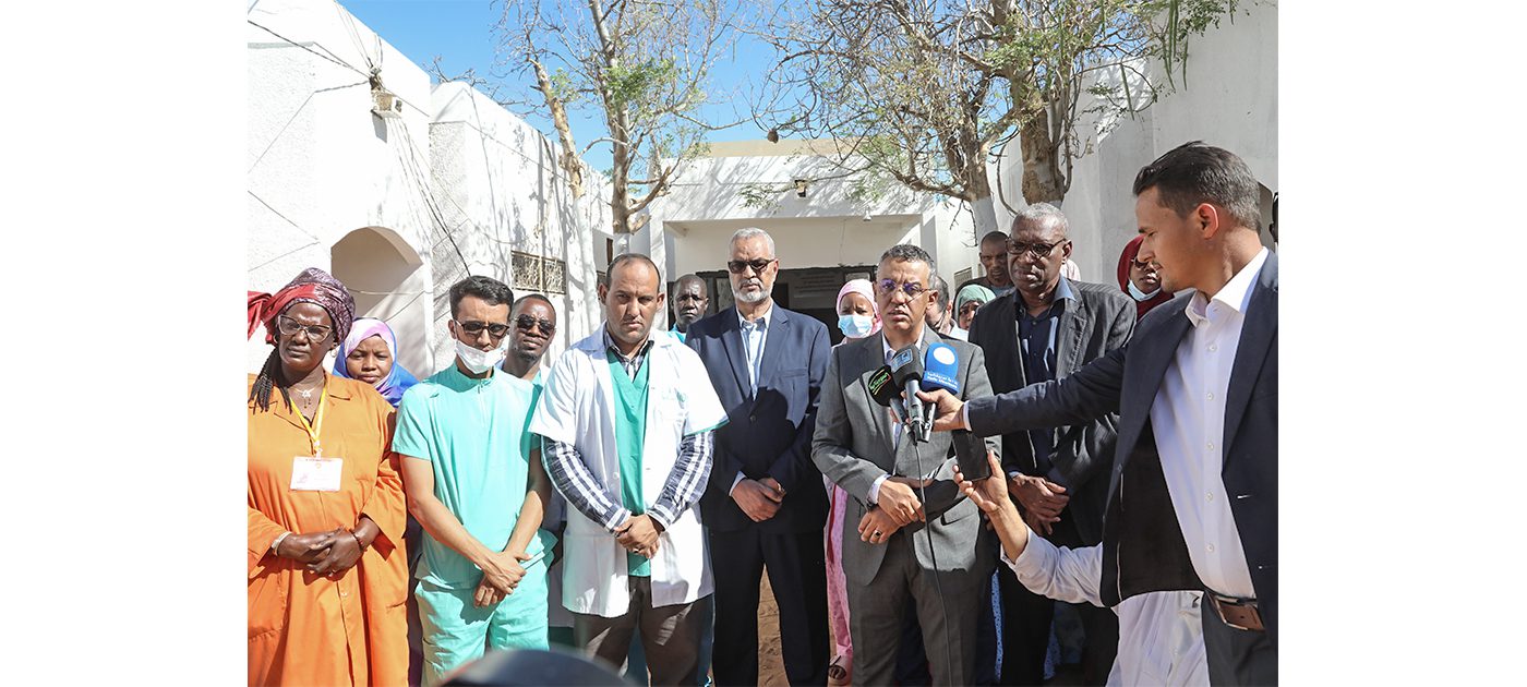 وزير الصحة يتفقد المركز الصحي بمقامة ويطلع على الخدمات المقدمة للمواطنين