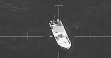 الجيش الأمريكي: مقتل شخصين في غارة أمريكية على قارب تهريب مخدرات بالمحيط الهادئ