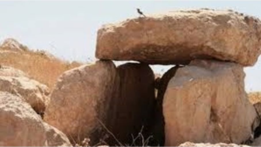 المريغات.. كنز أثري يواجه خطر الاندثار بين صخور الكسارات