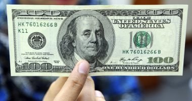الدولار على مدار الساعة..52.47 جنيه سعر شراء الأخضر فى البنك الأهلى