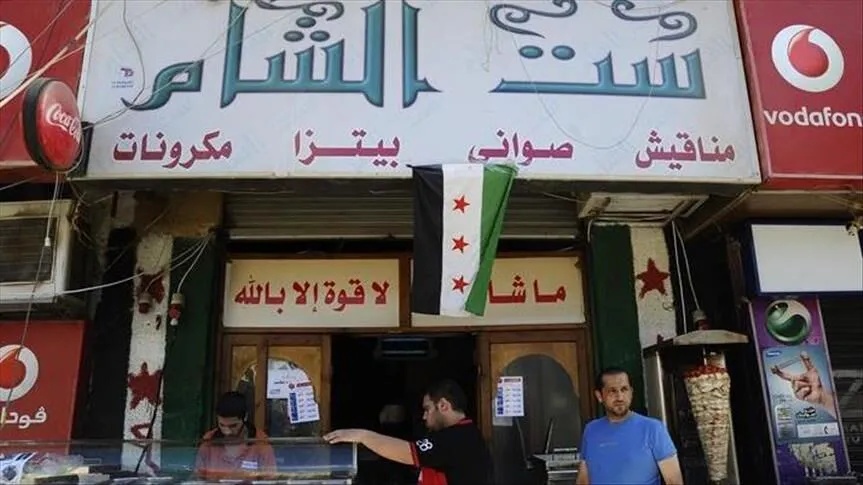 لم يعد قادراً على البقاء .. سوري يكشف أسباب رحيله من مصر ( فيديو )
