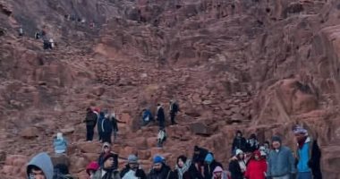 استقبال 325 سائحا من مختلف الجنسيات لزيارة سانت كاترين وجبل موسى