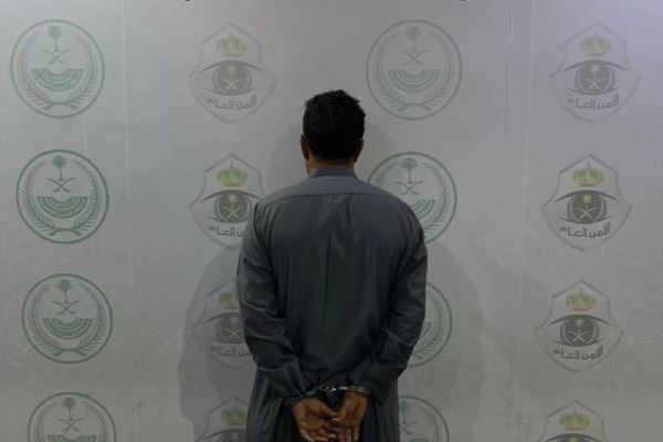 ضبط يمني لارتكابه عمليات نصب واحتيال بإصدار تصاريح مزورة بدخول العاصمة المقدسة