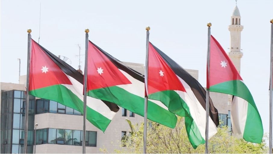 النقباء: يوم العلَم احتفال برمزية وطنية وناريخية