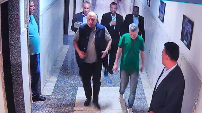وزير الكهرباء: التوسع في الطاقة المتجددة