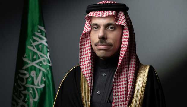 وزيرا خارجية السعودية وإيران يبحثان هاتفيا جهود خفض التصعيد في المنطقة