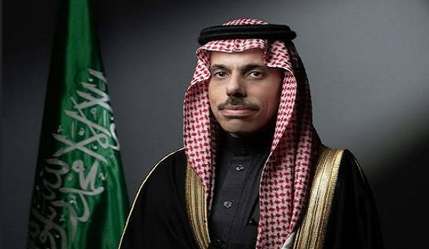 وزير الخارجية يتلقى رسالة خطية من نظيره الروسي