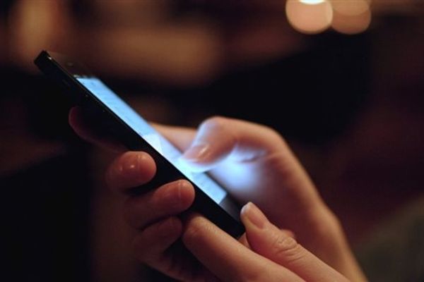 ارتفاع اشتراكات الهاتف المحمول والثابت إلى 137.8 مليون بنهاية يناير