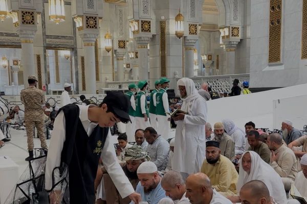 تعليم مكة يُقدّم 150 ألف وجبة للصائمين بالحرم المكي في رمضان