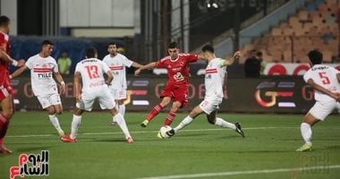 ثنائي الأهلي يزين التشكيل المثالى للجولة فى الدوري المصري