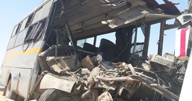 تصادم أتوبيسين على طريق أبوسمبل الدولى جنوب أسوان