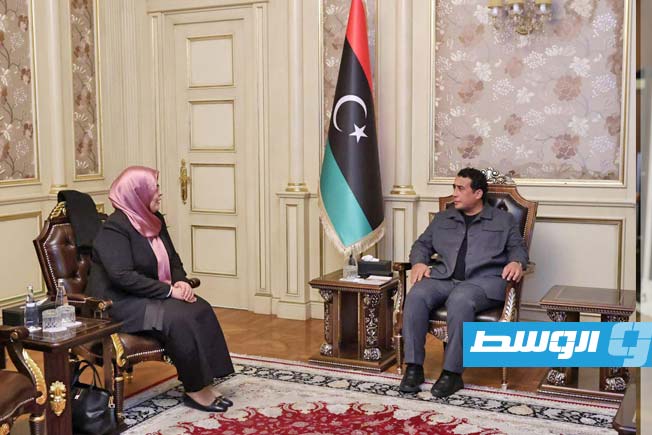 المنفي يحث وزارة العدل على تعزيز استقلال القضاء