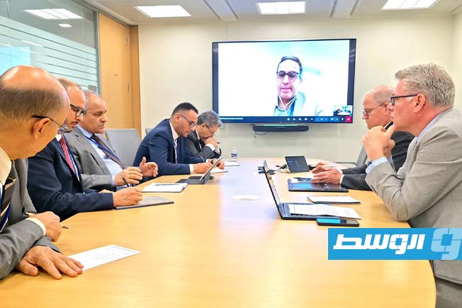 عيسى يبحث مع مسؤول بصندوق النقد قانوني المصارف ومكافحة غسل الأموال