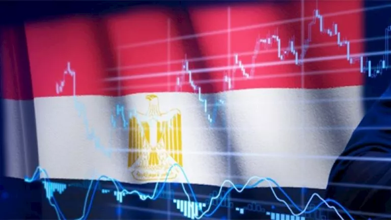 انكماش القطاع الخاص في مصر إلى أدنى مستوى في عامين