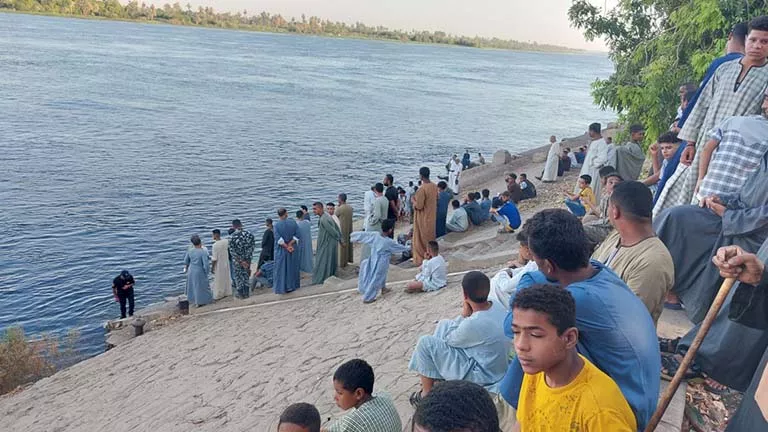 غموض في "البحر اليوسفي".. انتشال جثة عامل بالمنيا