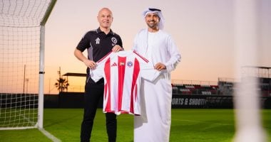 أندريس إنييستا يقود جلف يونايتد بالقسم الثاني الإماراتي