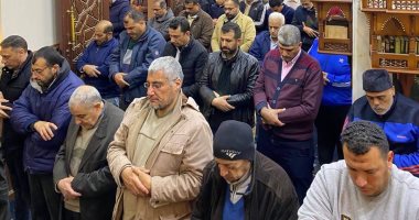خشوع وطمأنينة في صلاة التراويح من مسجد أبو عصية بدمياط