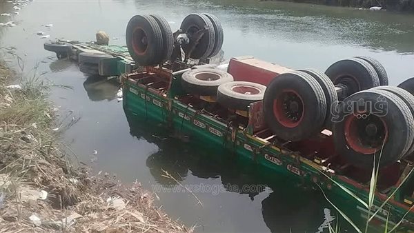 استدعاء المهندس المسؤول عن بيارة صرف سقط فيها ميكروباص بالزاوية